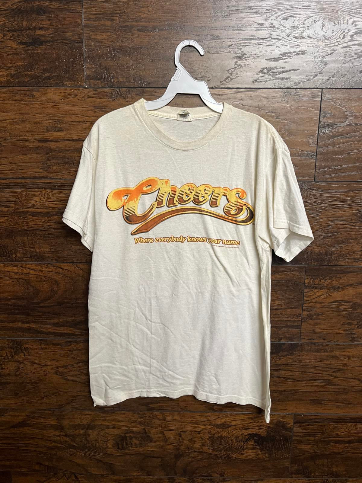 Cheers TV Show Everybody Knows Your Name Bar Tee M